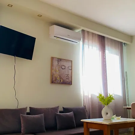 Apartment Downtown 41 *