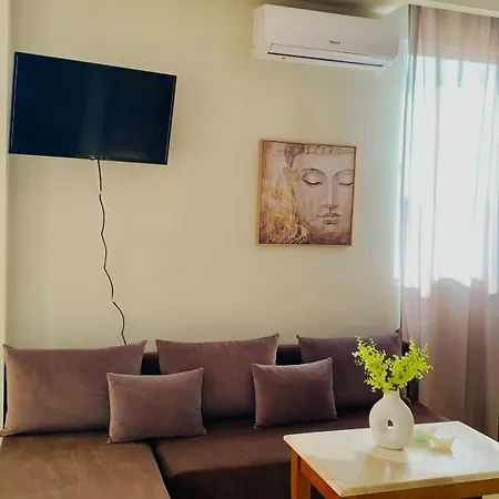 Downtown 41 Serres