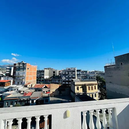 Downtown 41 * Serres
