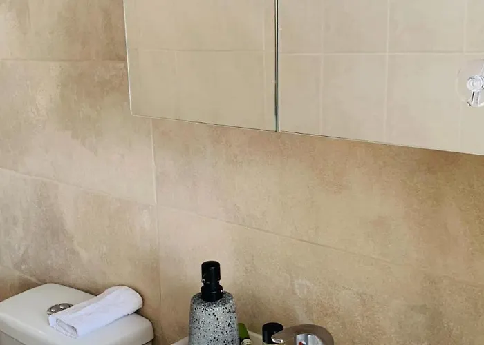 Downtown 41 * Serres